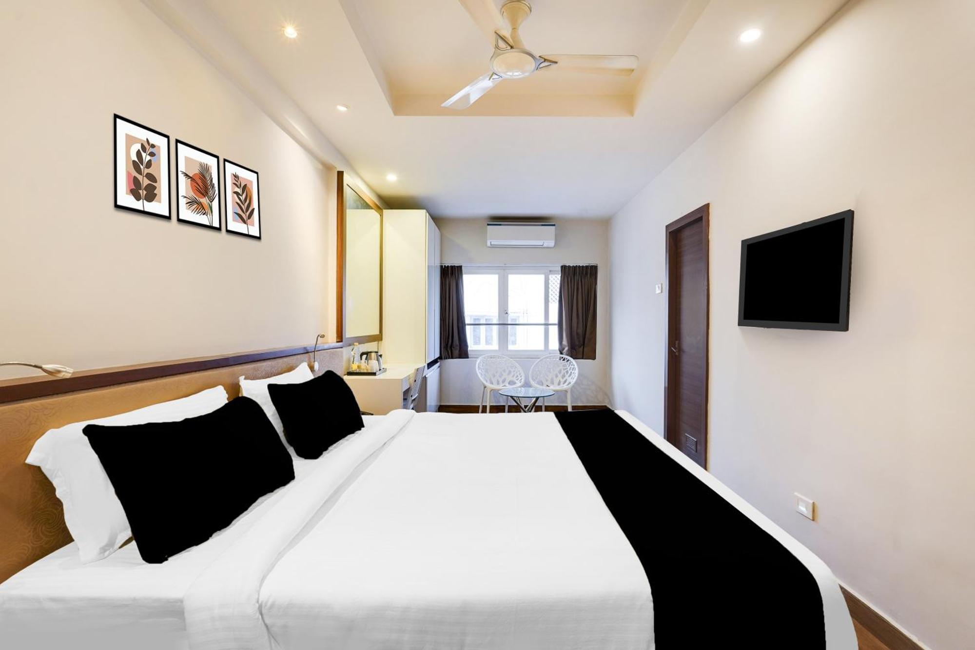 Super Townhouse Oak Kodambakkam Formerly Cine City Chennai Exterior foto