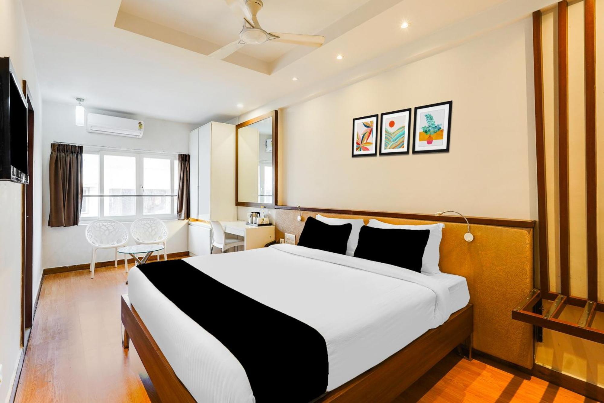 Super Townhouse Oak Kodambakkam Formerly Cine City Chennai Exterior foto