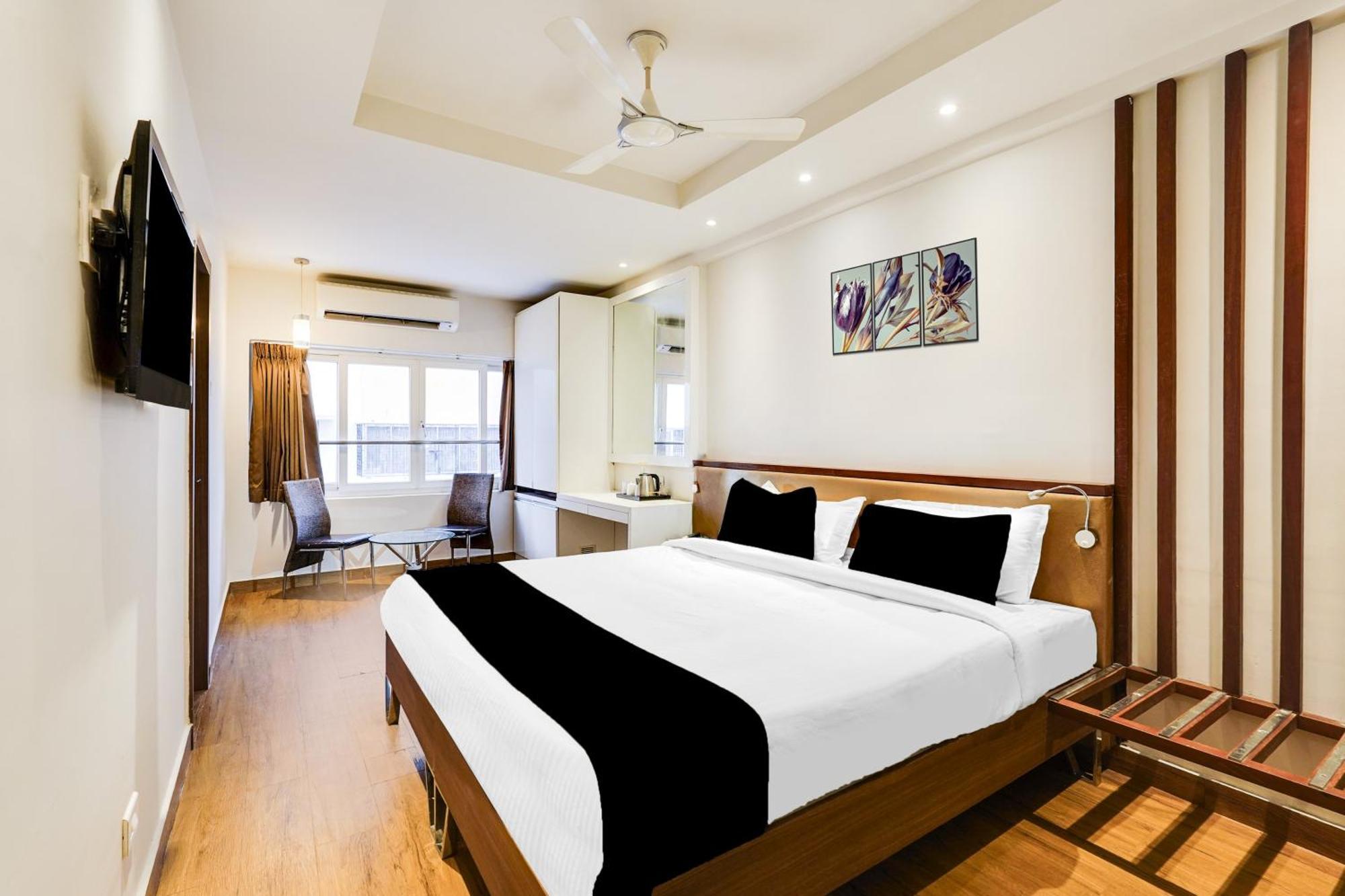 Super Townhouse Oak Kodambakkam Formerly Cine City Chennai Exterior foto